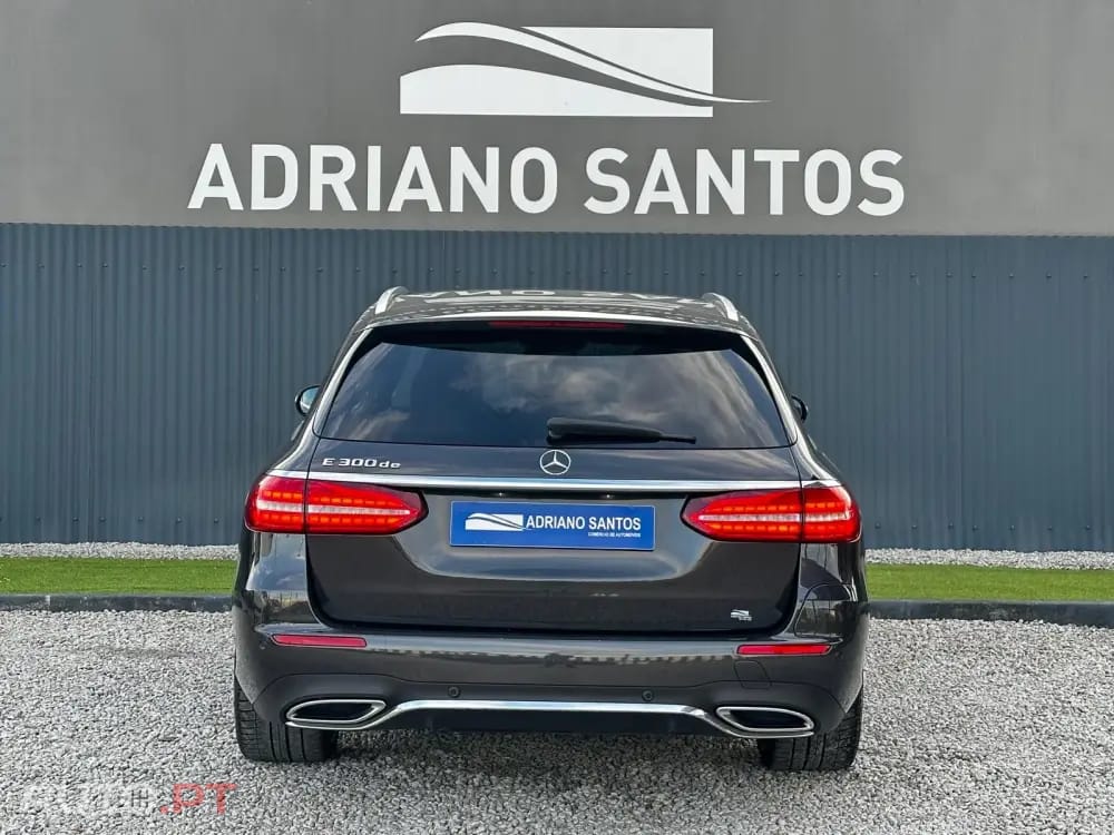 Mercedes-Benz E 300 de AMG Line