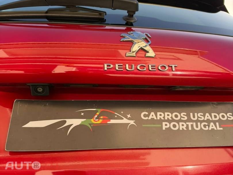 Peugeot 2008 1.2 PureTech Allure EAT6