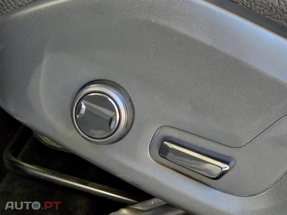 Volvo XC60 2.0 T6 PHEV Inscription AWD