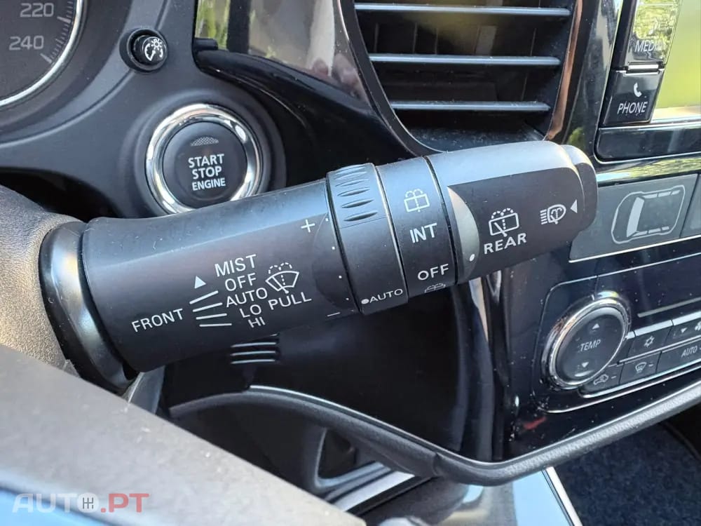 Mitsubishi Outlander 2.2 DI-D Instyle Navi