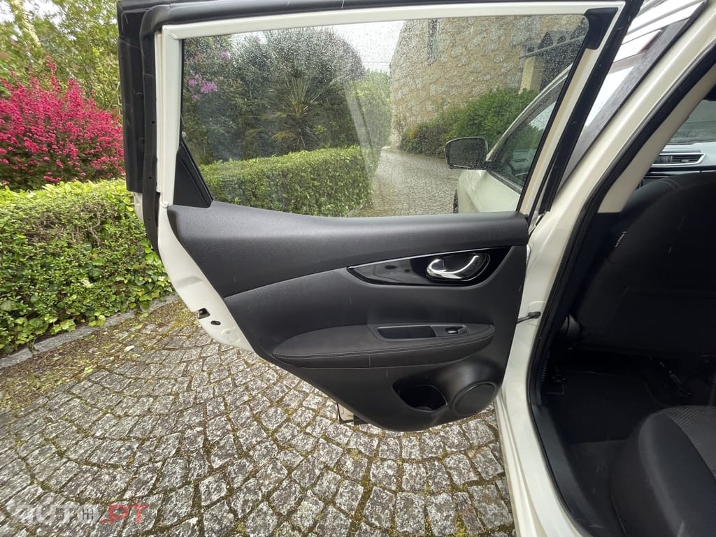 Nissan Qashqai 1.5 dCi N-Connecta 18 RS