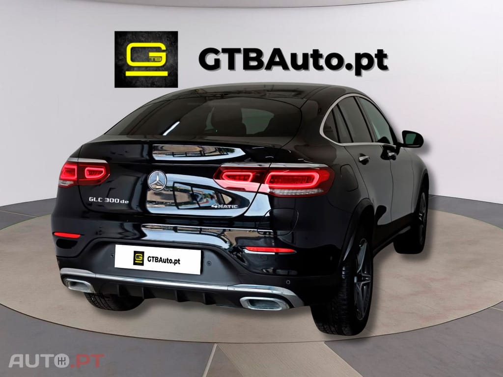 Mercedes-Benz GLC 300 I.V.A DEDUTIVEL De 4Matic AMG