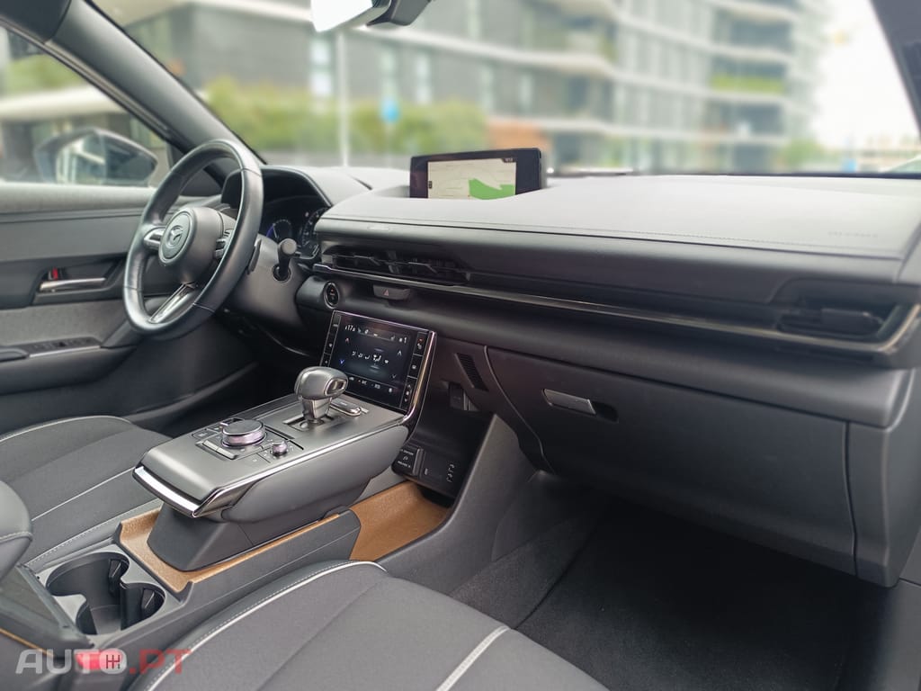 Mazda CX-30 e-SKYACTIV Makoto Urban Expression