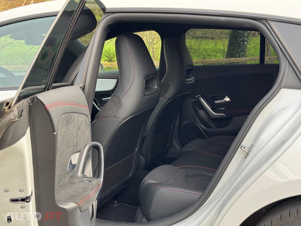 Mercedes-Benz CLA 250 e Shooting Brake AMG Line