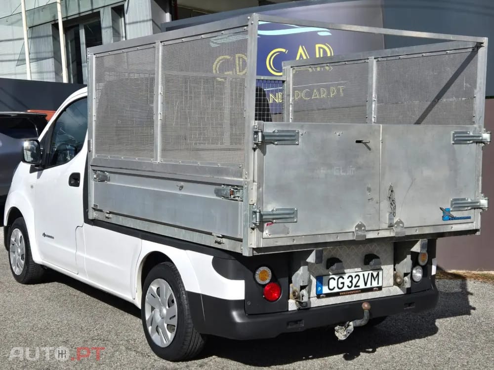 Nissan NV200 NV200 Caixa Hidralica