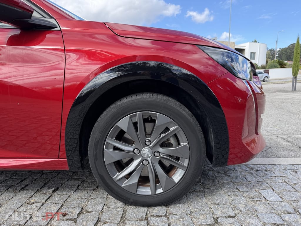 Peugeot E-208 50 kWh Allure