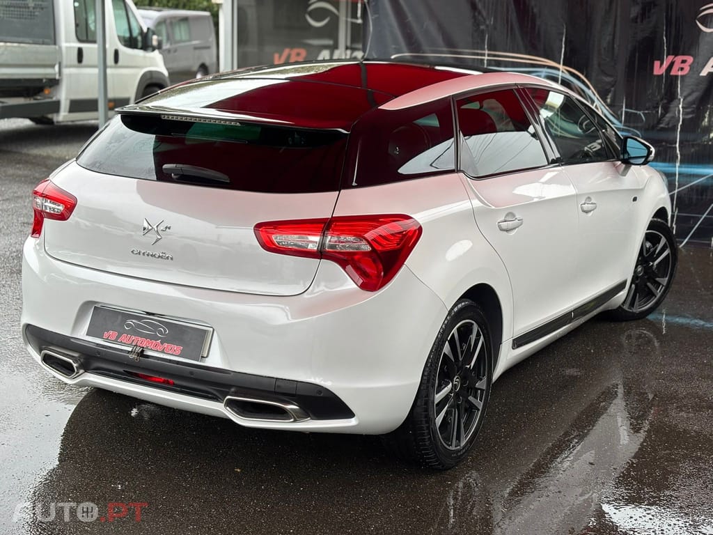 Citroen DS5 2.0 HDi Hybrid4 So Chic CMP6 88g