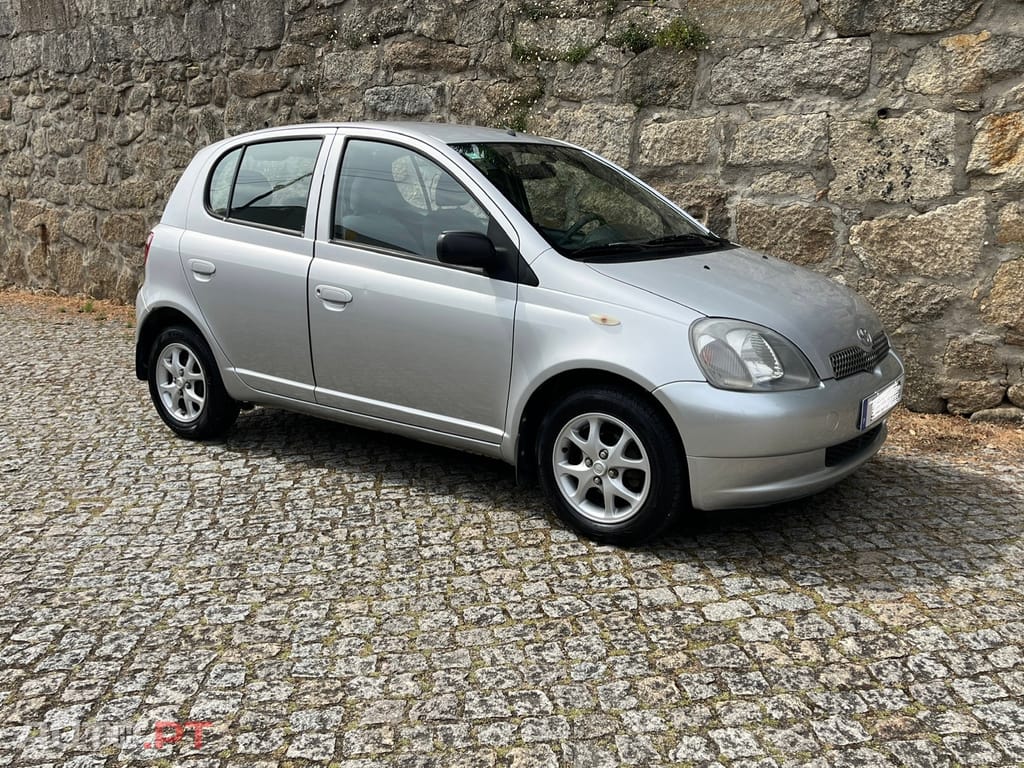 Toyota Yaris 1.0 vvti Sol