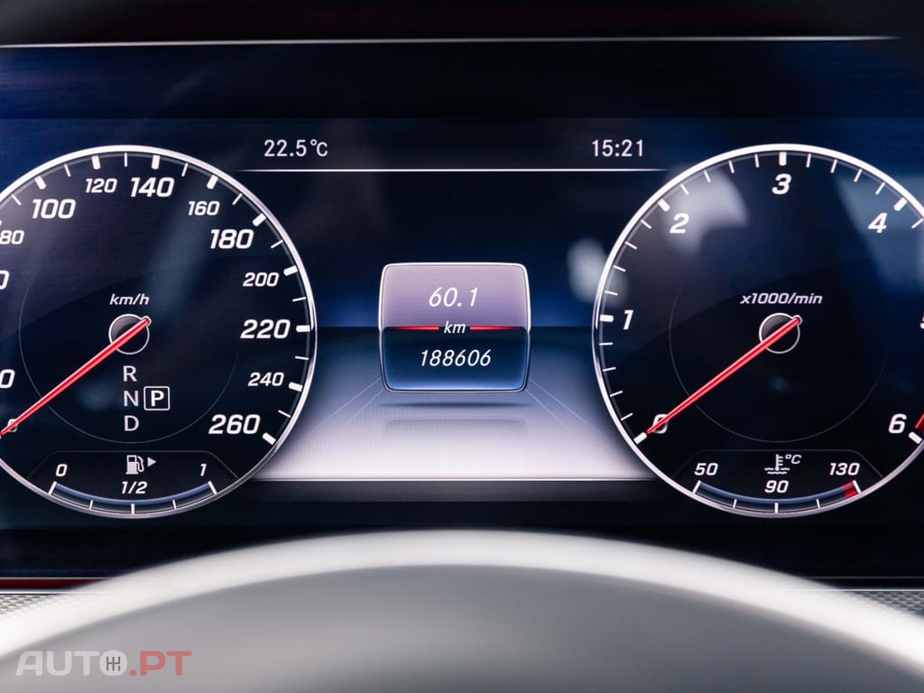 Mercedes-Benz E 220 D AMG