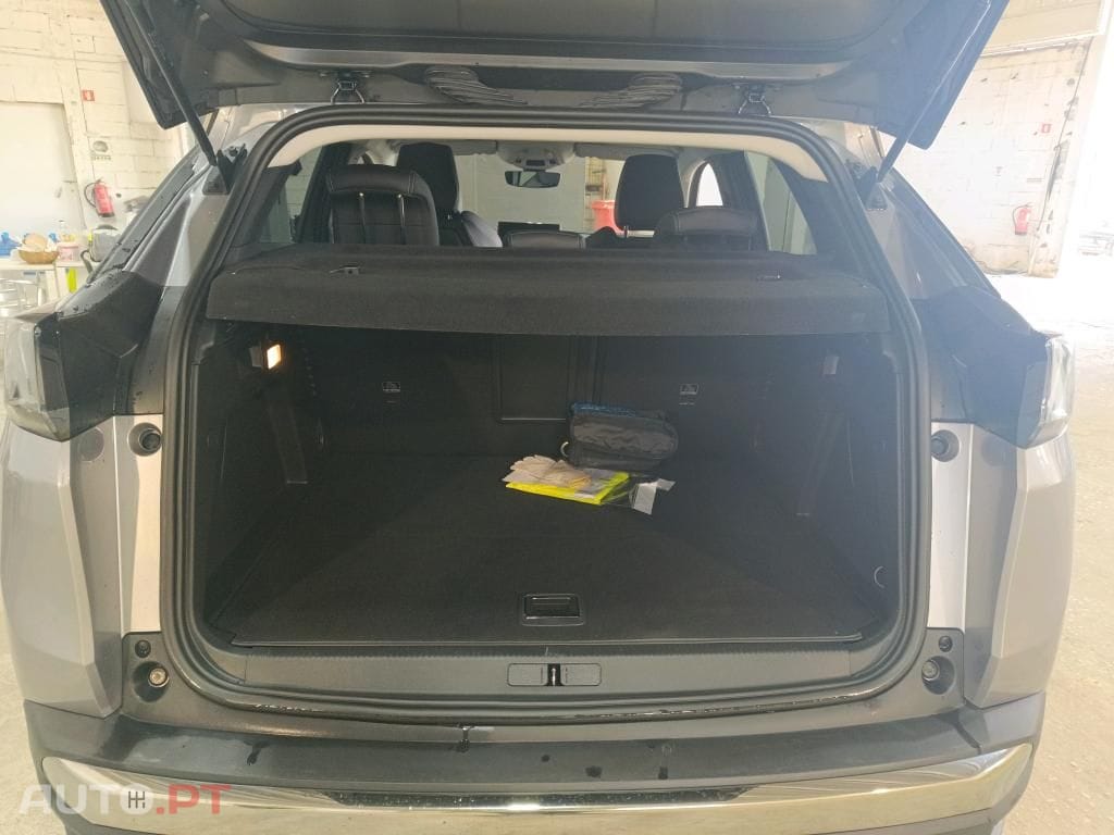 Peugeot 3008 1.6 Hybrid Allure Pack e-EAT8