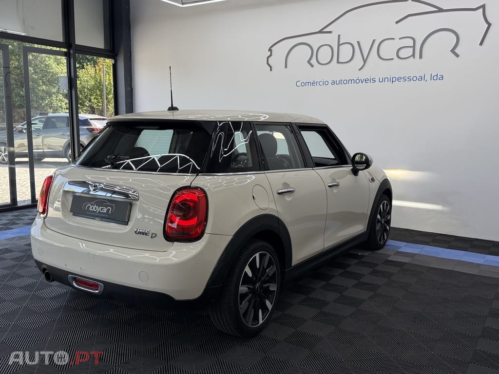 MINI Cooper One D