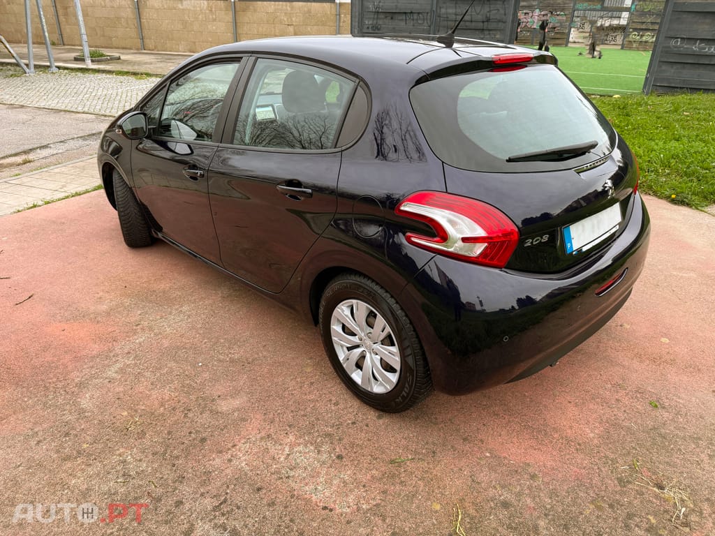 Peugeot 208 1.2 Pure tech