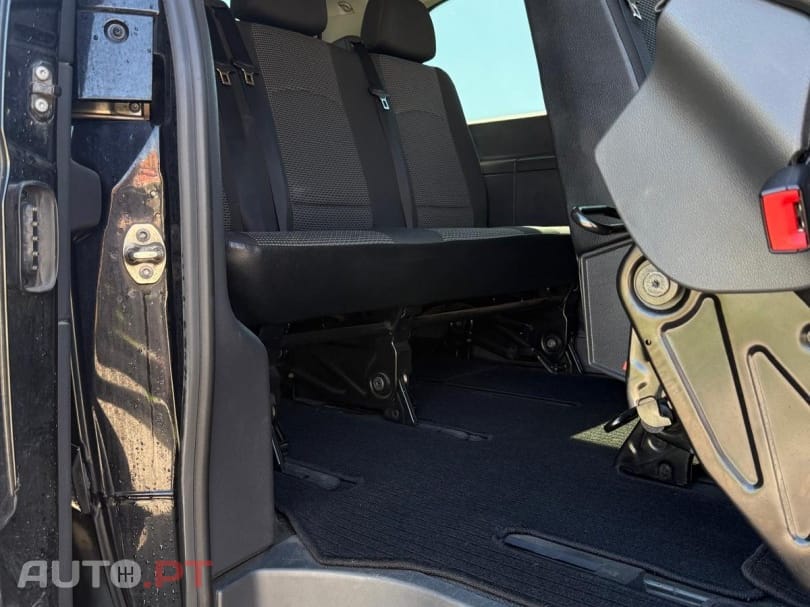 Mercedes-Benz Vito Extra-Longa SHUTTLE