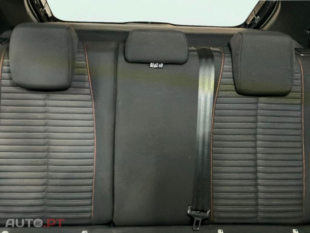 Peugeot 208 1.2 PureTech SE Style