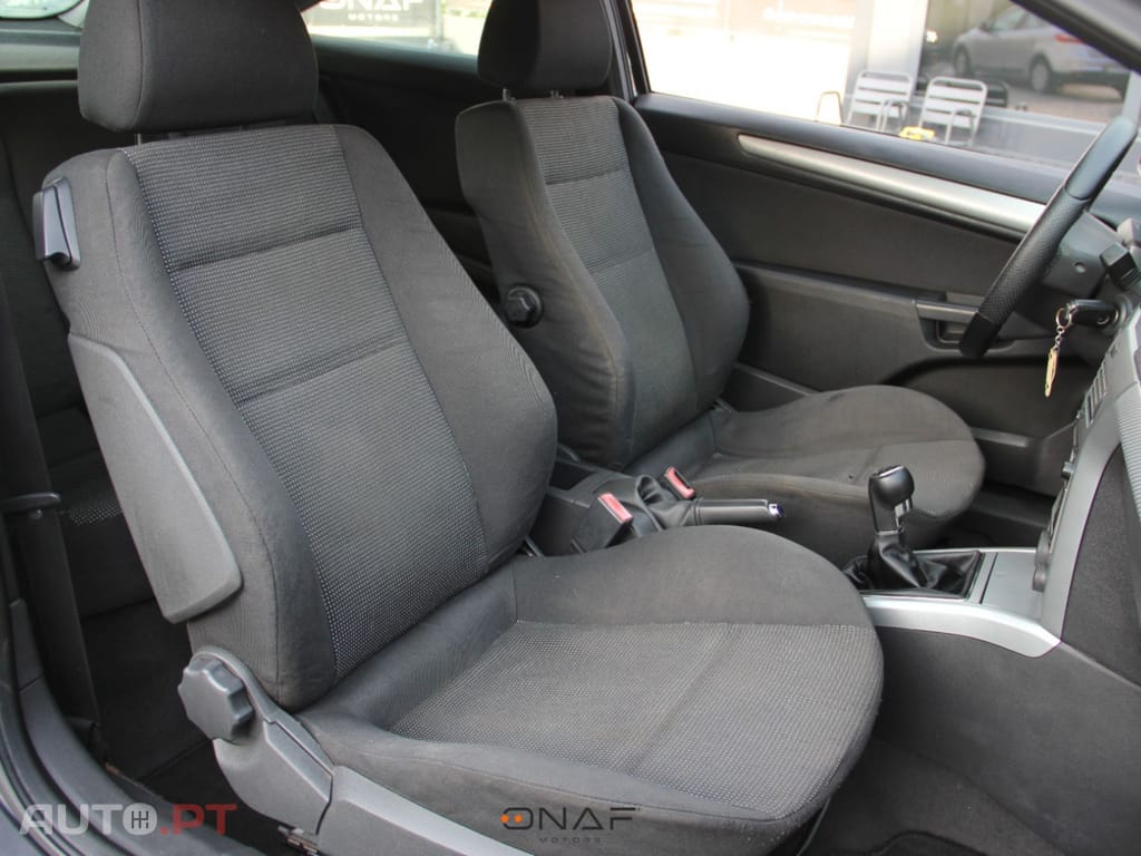 Opel Astra GTC Astra H GTC 1.3 CDTI 90cv