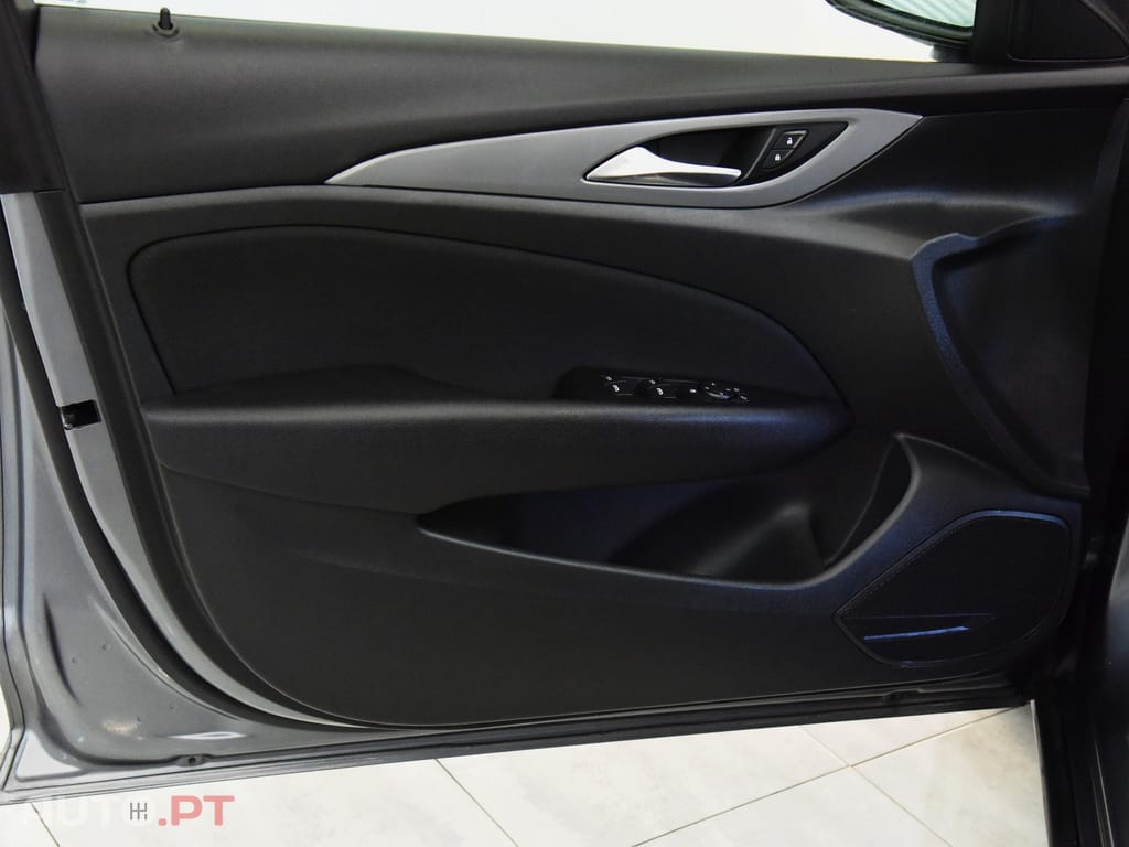 Opel Insignia 1.6 CDTi Business Edition