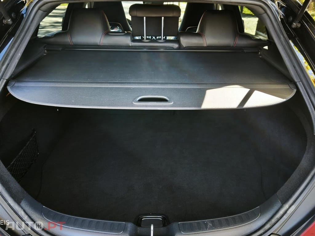Mercedes-Benz CLA 200 d Shooting Brake AMG Line Aut.