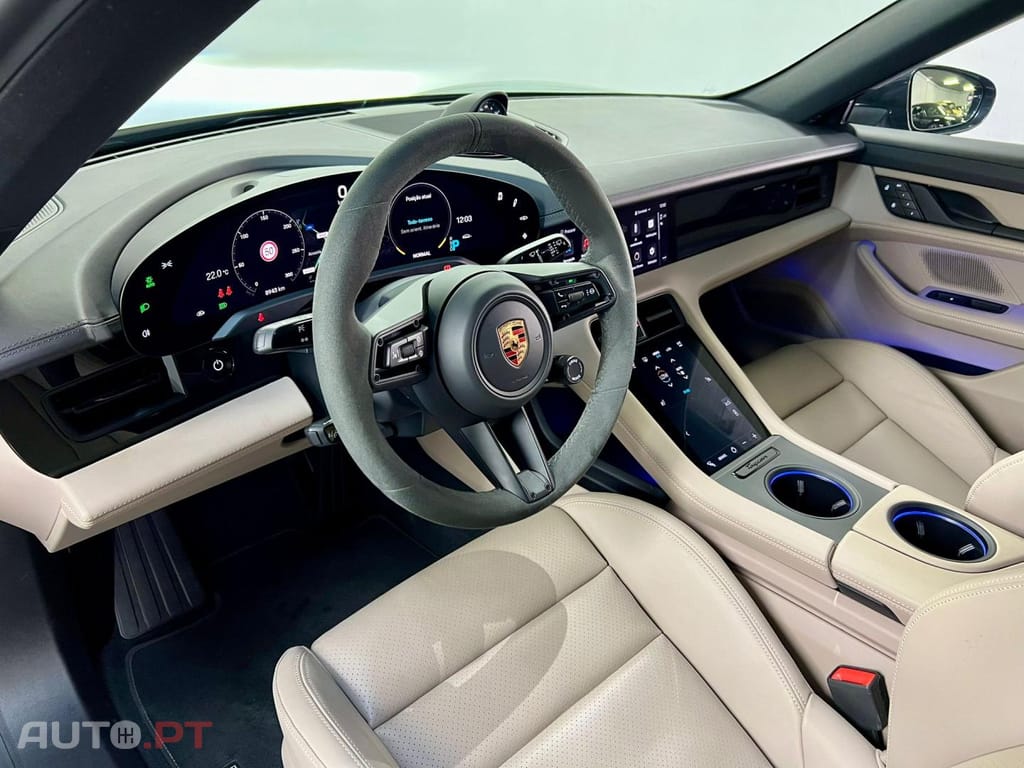 Porsche Taycan 4S