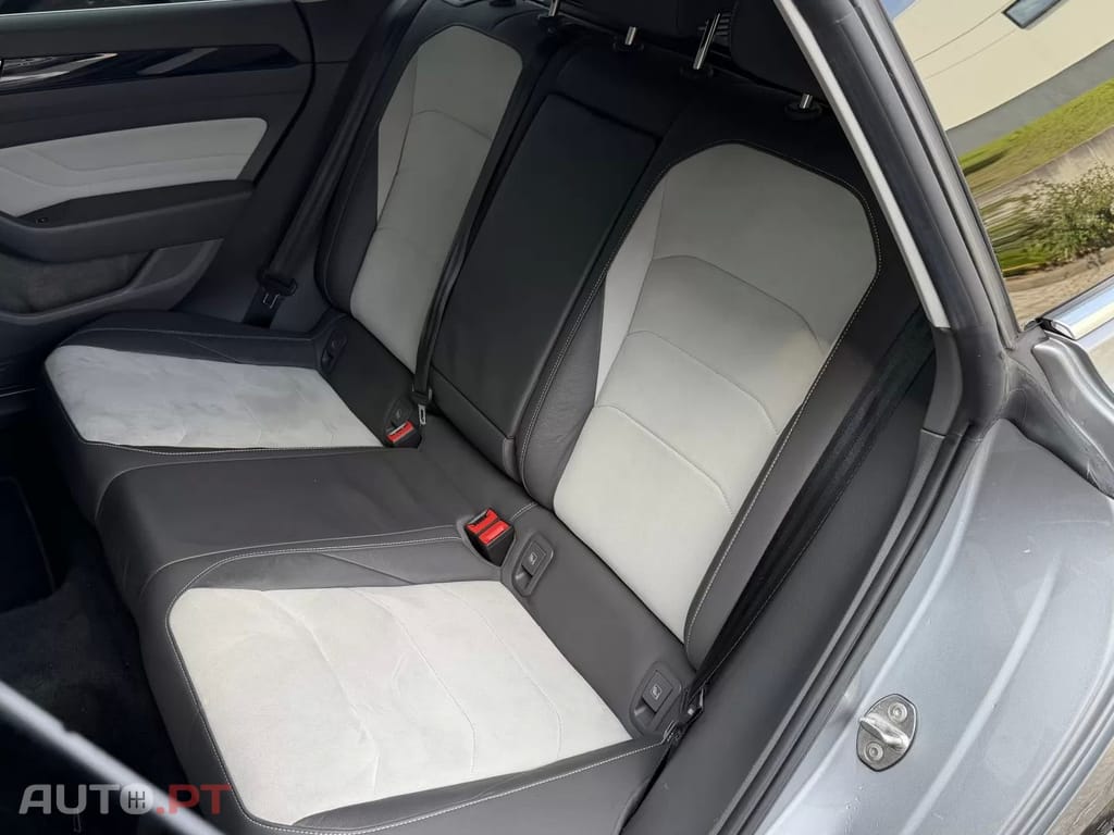 Volkswagen Arteon 2.0 TDI Elegance DSG — fotografia 13