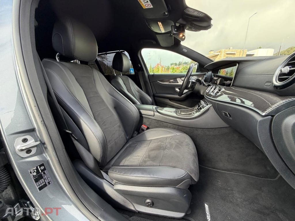 Mercedes-Benz E 300 de 4Matic T 9G-TRONIC AMG Line