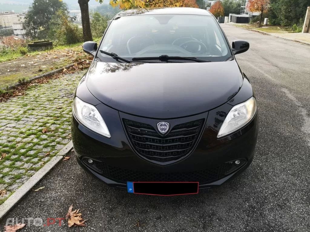 Lancia Ypsilon 1.2 S&S Gold
