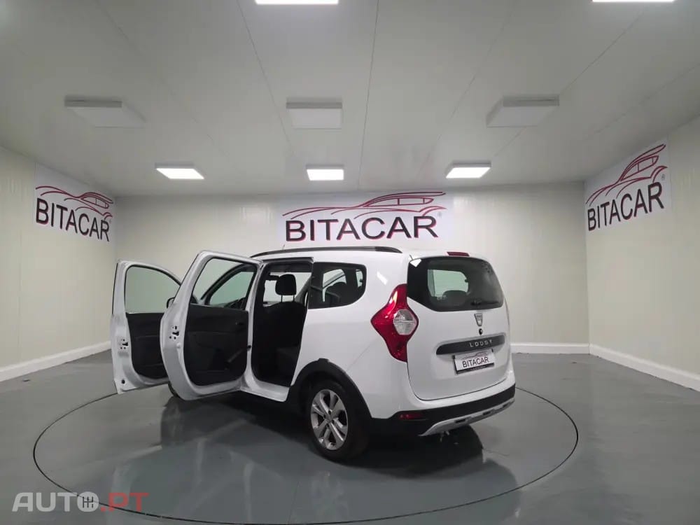 Dacia Lodgy 1.2 STEPWAY