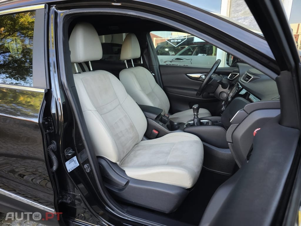 Nissan Qashqai 1.6 dCi Tekna Premium 17 360 S&S