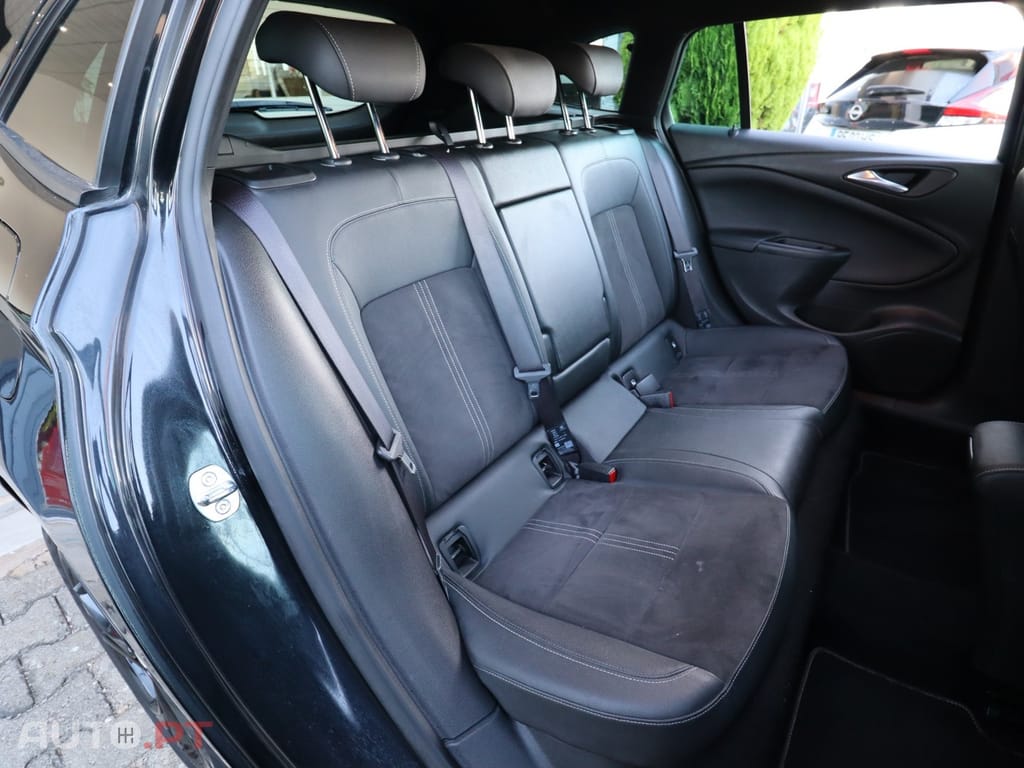 Opel Astra Sports Tourer 1.2 T Business Edition S/S