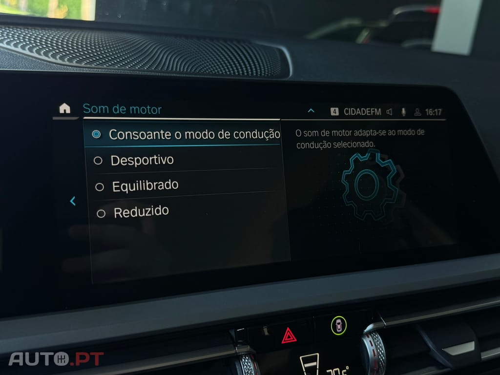 BMW 330 e Touring Auto