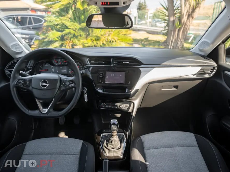 Opel Corsa 1.2 T Business Edition