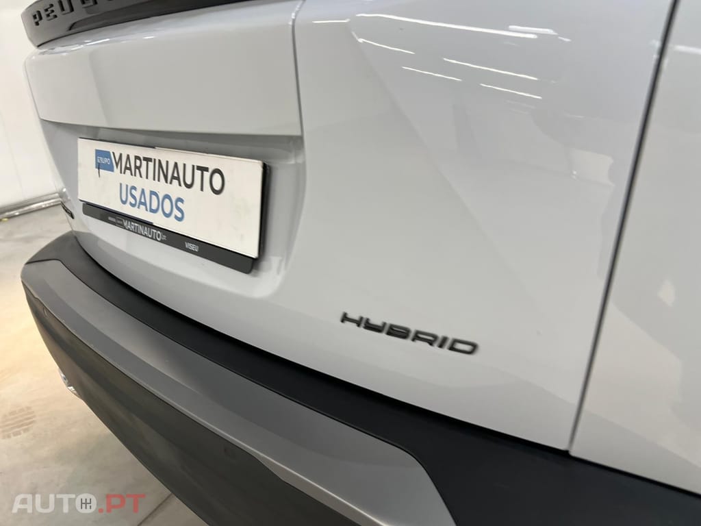 Peugeot 2008 1.2 Hybrid Allure e-DCS6