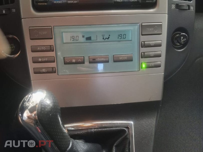 Toyota Corolla Verso 2.2 D-4D DPF Sol
