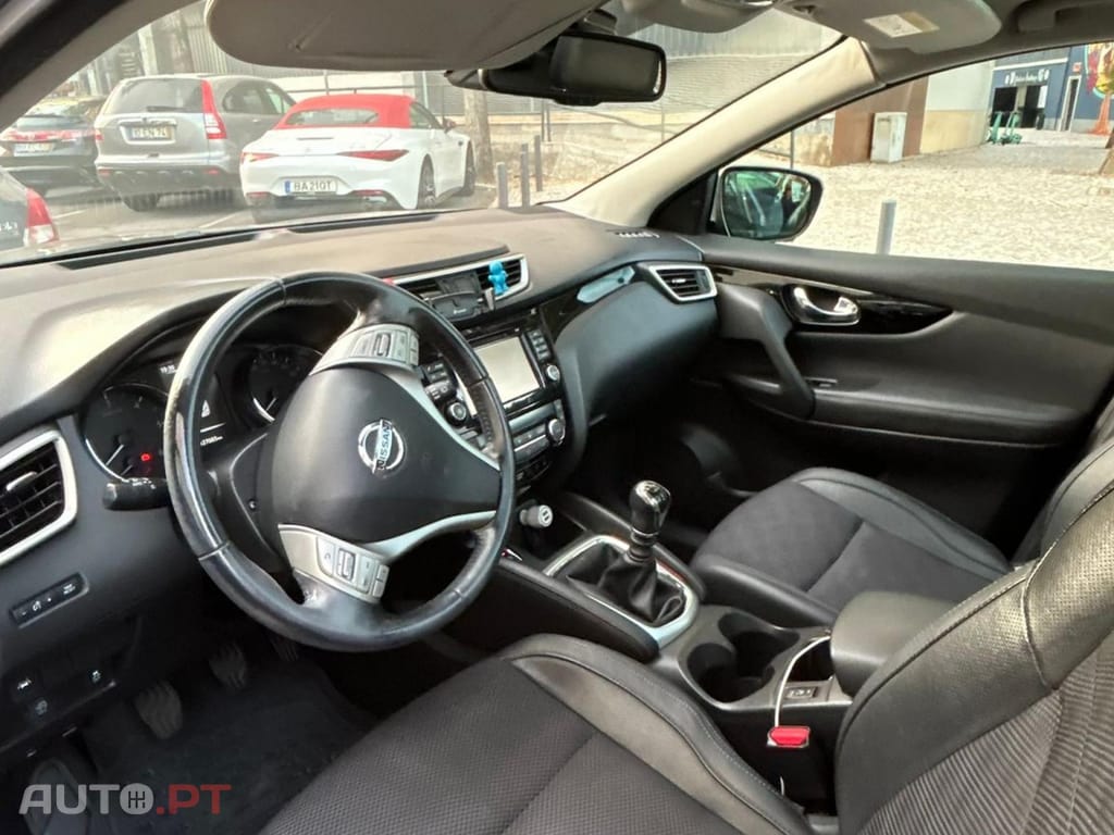 Nissan Qashqai 1.6 dCi N-Connecta