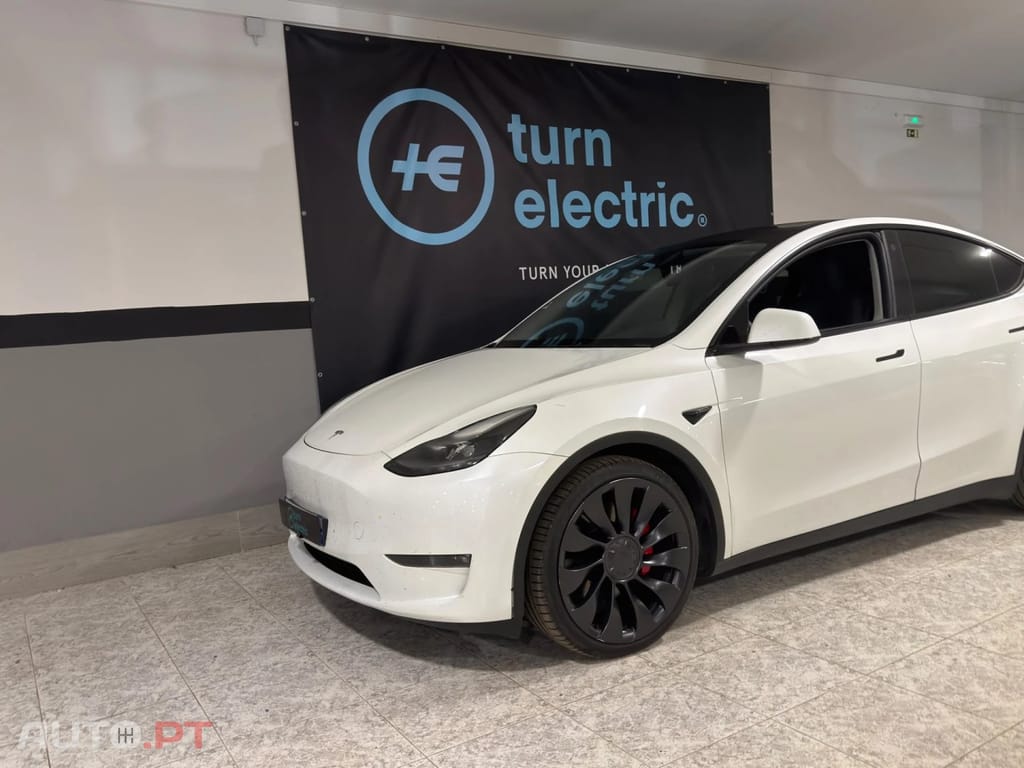 Tesla Model Y Performance Tração Integral