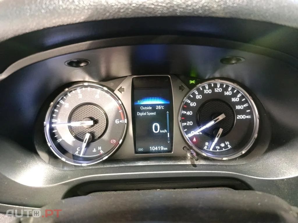 Toyota Hilux 2.4 D-4D 4WD CD CH