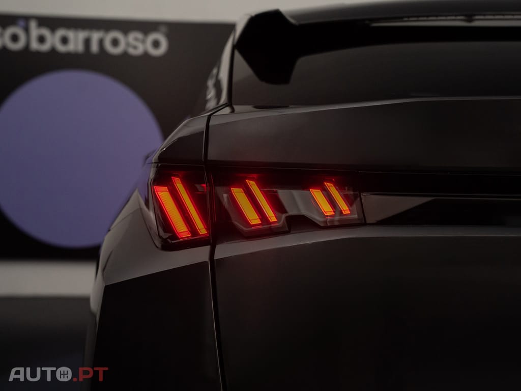 Peugeot 3008 1.2 Hybrid Allure e-DCS6