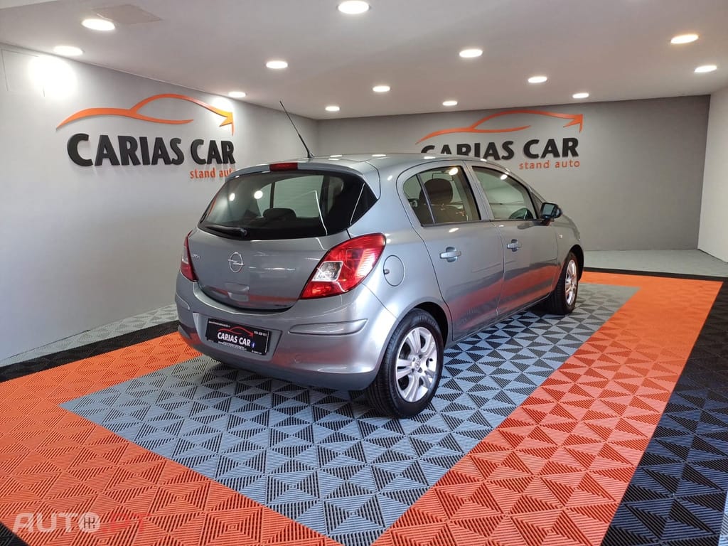 Opel Corsa 1.2 Enjoy