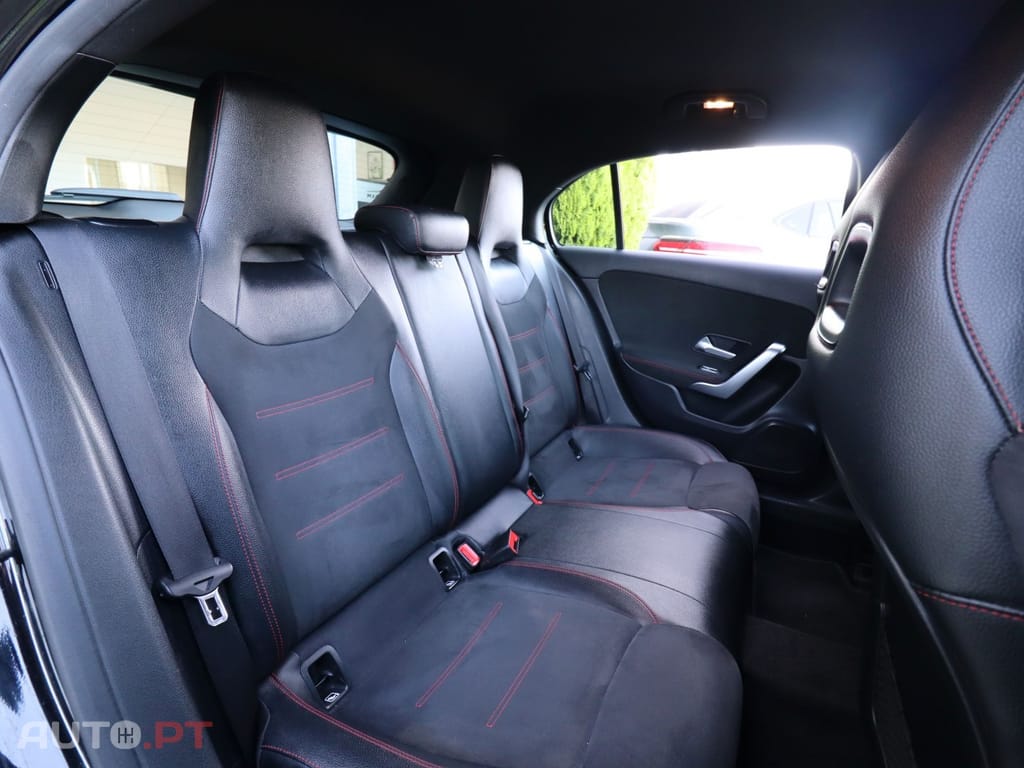 Mercedes-Benz A 180 d AMG Line Aut. — fotografia 11