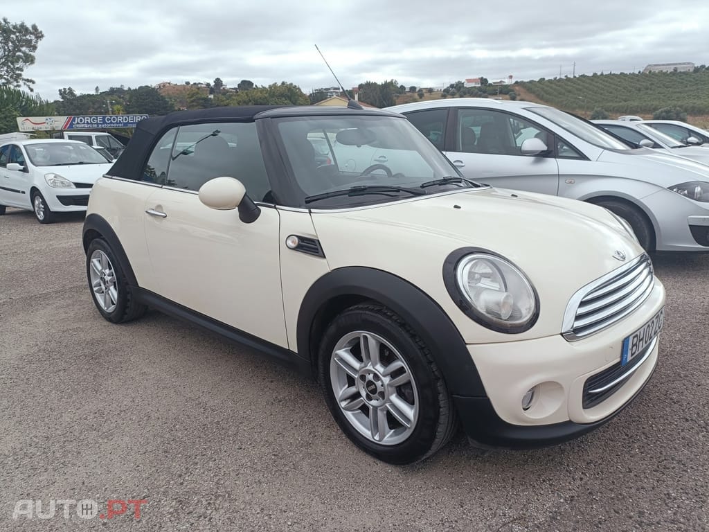MINI Cabrio Cooper D