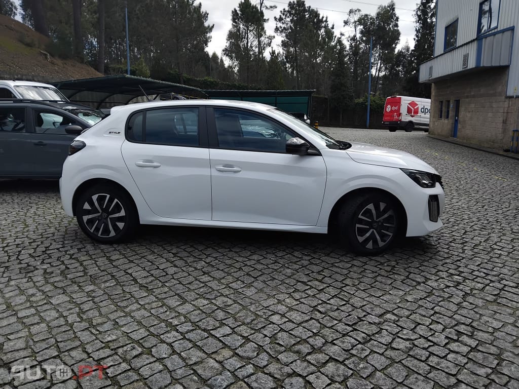 Peugeot 208 1.2 PureTech SE Style