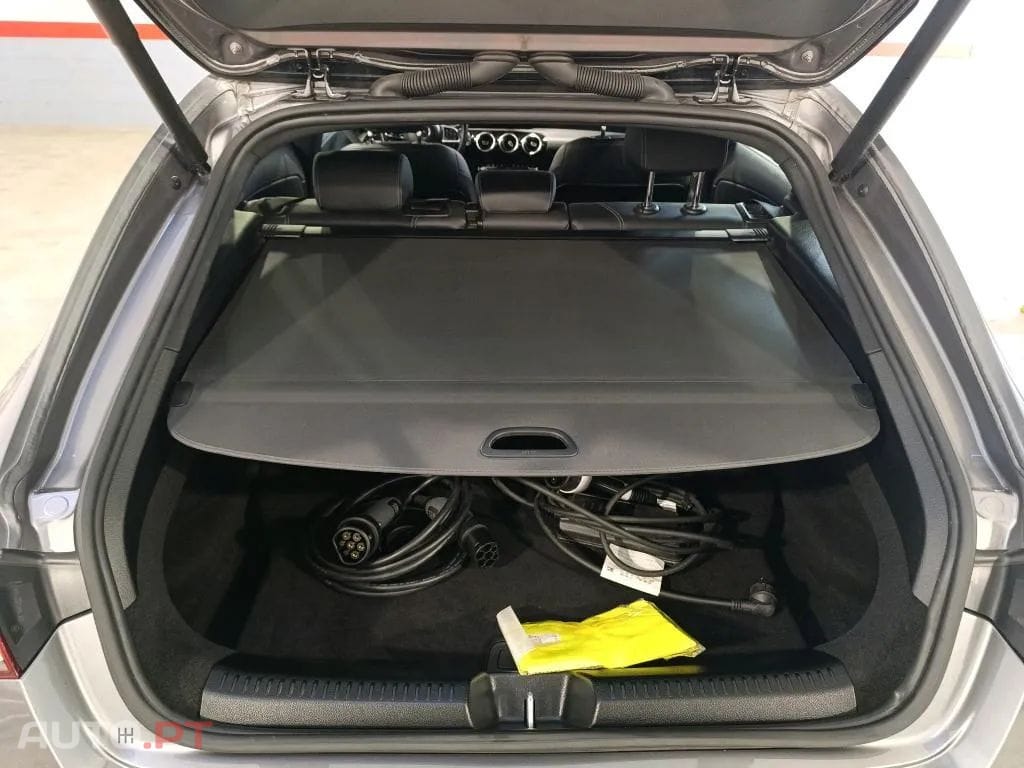 Mercedes-Benz CLA 250 e Shooting Brake Style Plus