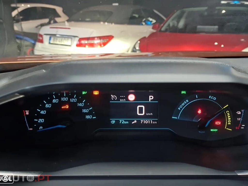 Peugeot E-2008 50 kWh Active Pack