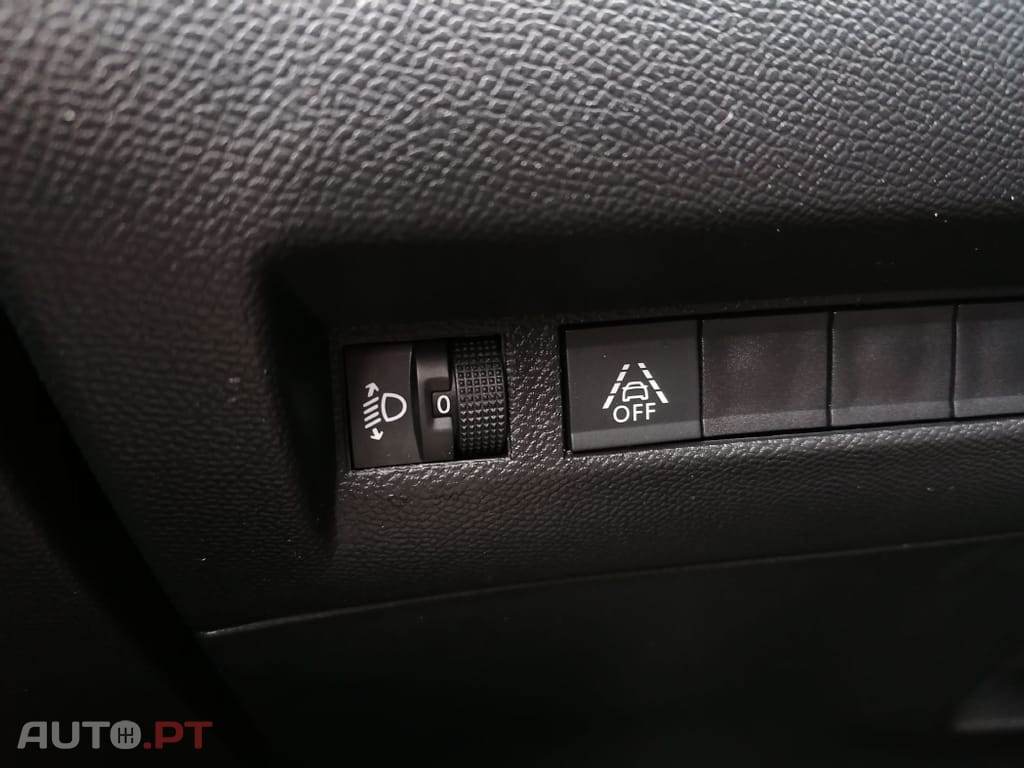Peugeot 2008 1.2 PureTech Allure Pack