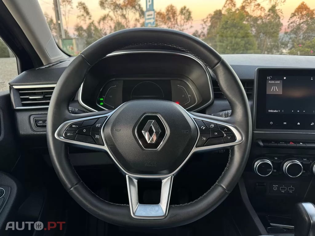 Renault Clio 1.6 E-Tech Hybrid