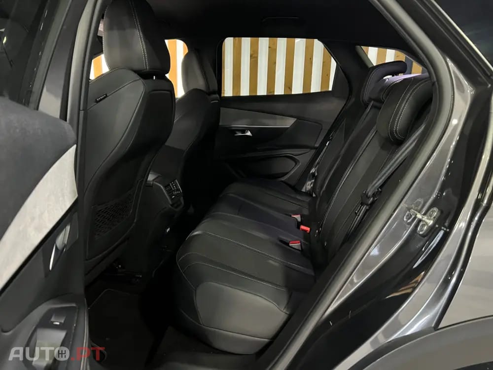 Peugeot 3008 1.6 Hybrid GT Pack e-EAT8