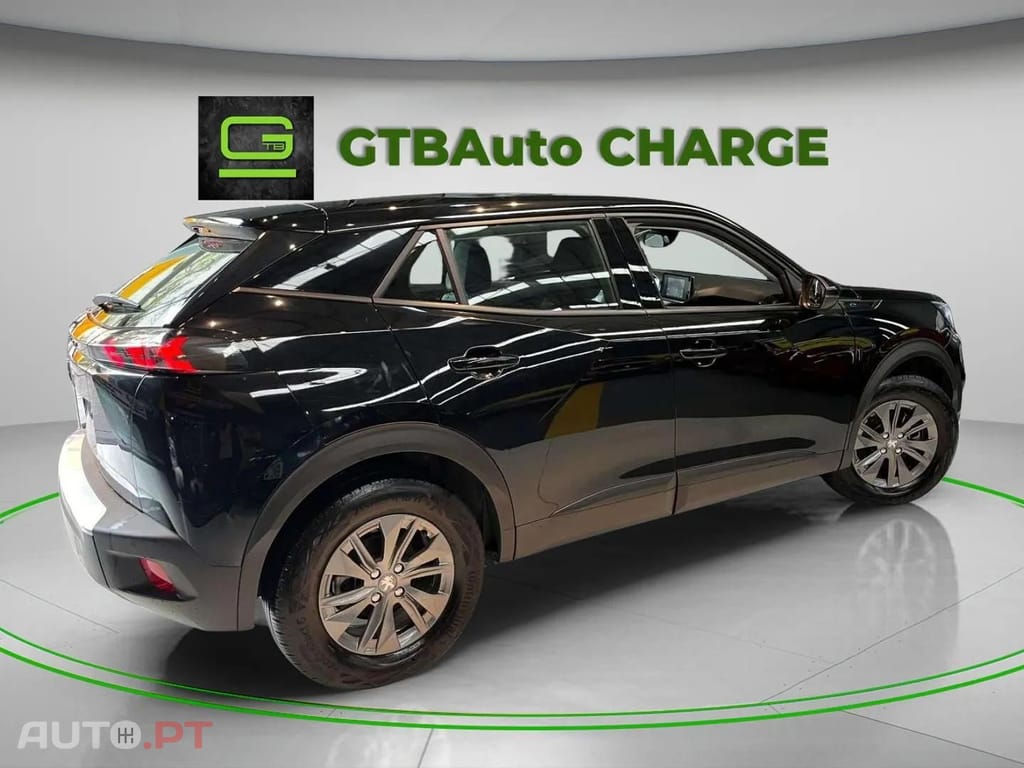 Peugeot E-2008 Active 