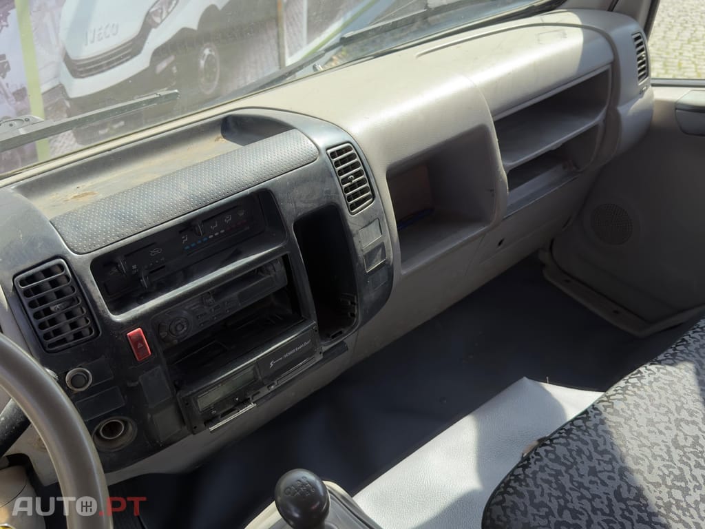 Toyota Dyna 7.5 T  GRUA + BASCULA