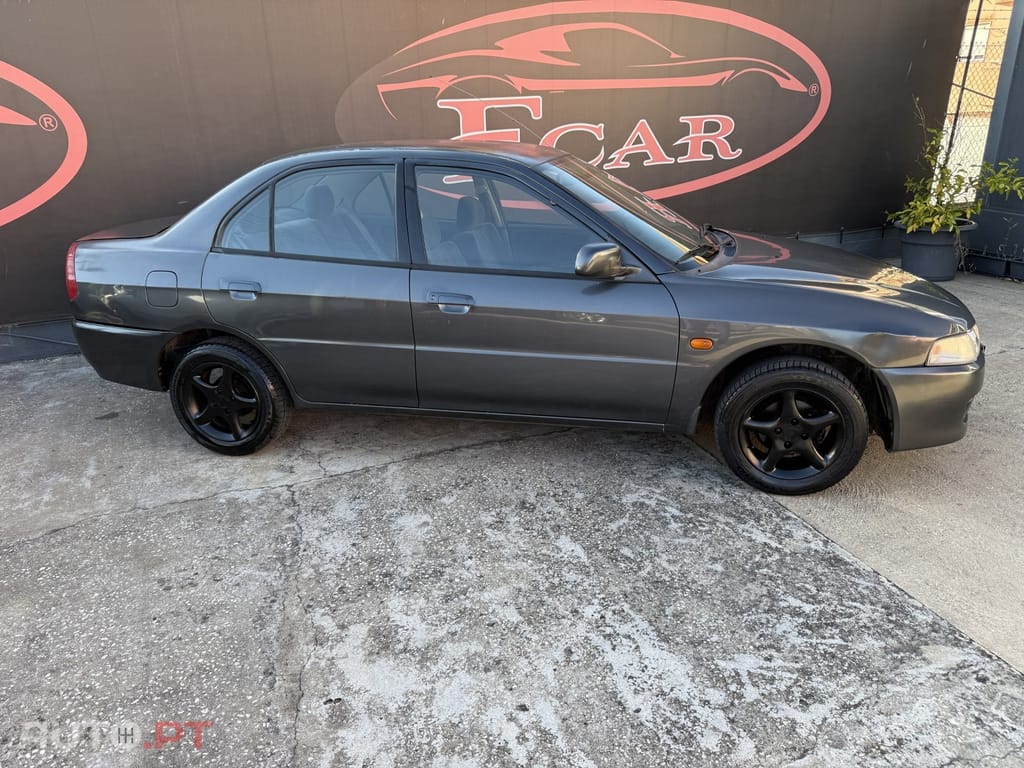 Mitsubishi Lancer 1300 GLX