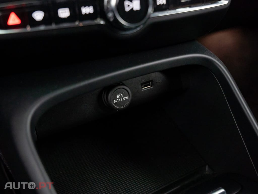 Volvo XC40 1.5 T5 PHEV Inscription Expression