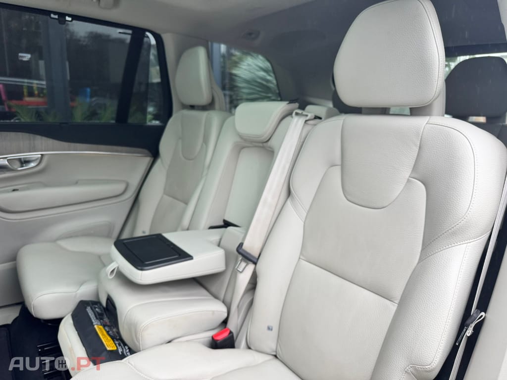 Volvo XC90 2.0 T8 PHEV Plus Bright AWD